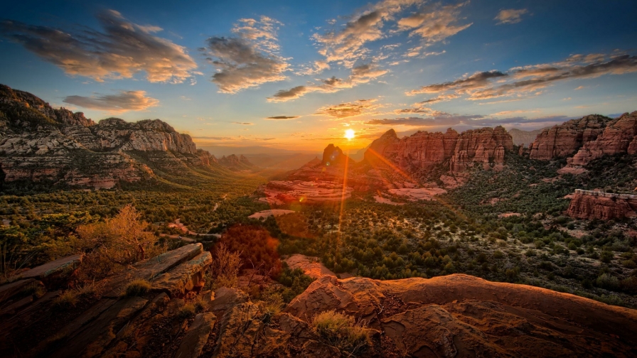 Beautiful Orange Canyon and Sunrise