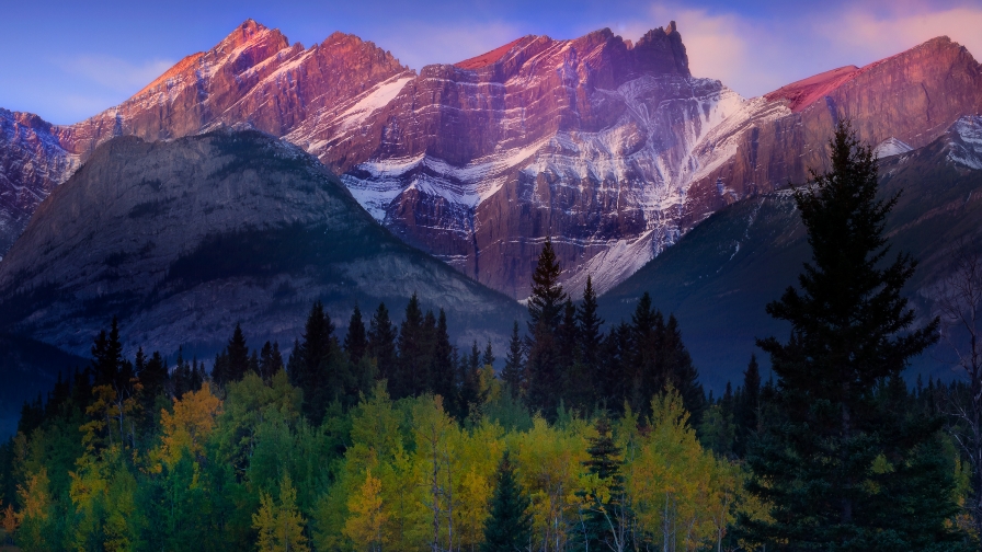 Wonderful Evening Mountains Valley